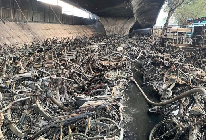 Vụ cháy bãi xe dưới chân cầu Vĩnh Tuy: Chuyên gia vào cuộc đánh giá mức độ ảnh hưởng kết cấu cầu