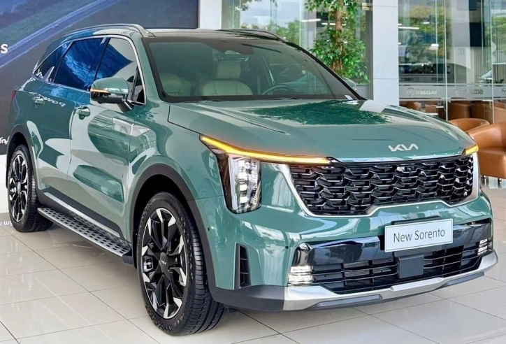 Mục sở thị Kia Sorento 2025 mới ra mắt Việt Nam: Thiết kế tinh chỉnh, nâng cấp trang bị, giá từ 1,249 tỷ đồng