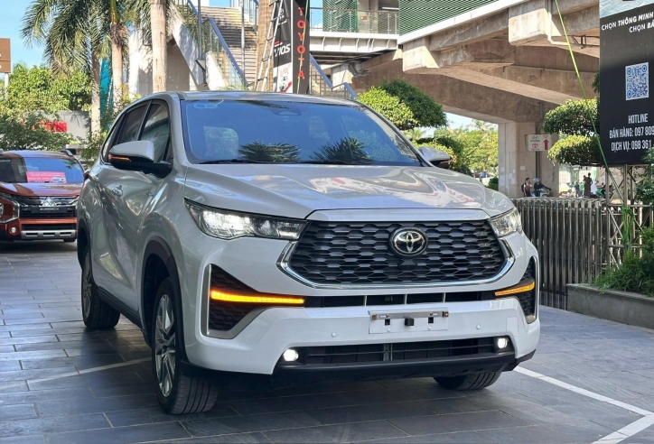 TOP xe hybrid bán chạy tháng 10/2025: Toyota Innova Cross trở lại ngôi đầu, Honda CR-V 'trượt dài'