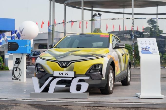 VinFast VF 6 tiếp tục 'thống trị' phân khúc SUV cỡ B, Toyota Yaris Cross bất ngờ giảm doanh số