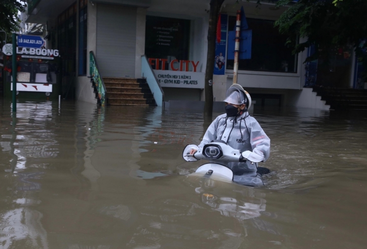 Làm sao biết xe máy điện đã bị ngập nước? Những dấu hiệu không được bỏ qua
