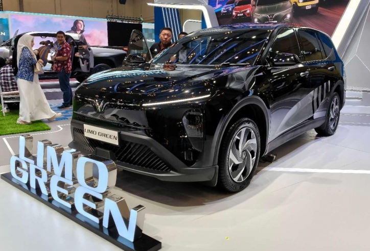 VinFast Limo Green và VF Wild lần đầu 'chào sân' Indonesia tại triển lãm ô tô quốc tế GIIAS 2025