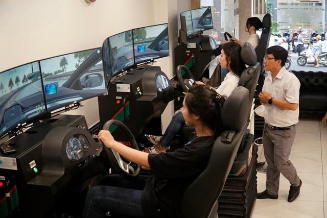 Đề xuất bỏ phần thi mô phỏng trong sát hạch giấy phép lái xe ô tô: Người dân phản ứng thế nào? 