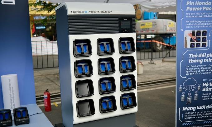 Honda chuẩn bị vận hành tủ đổi pin Power Pack Exchanger e: tại Việt Nam từ năm 2026