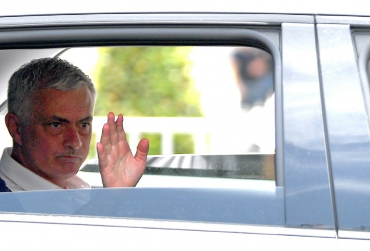 Thất bại tại AS Roma, Mourinho gây bất ngờ khi tái xuất Ngoại hạng Anh?