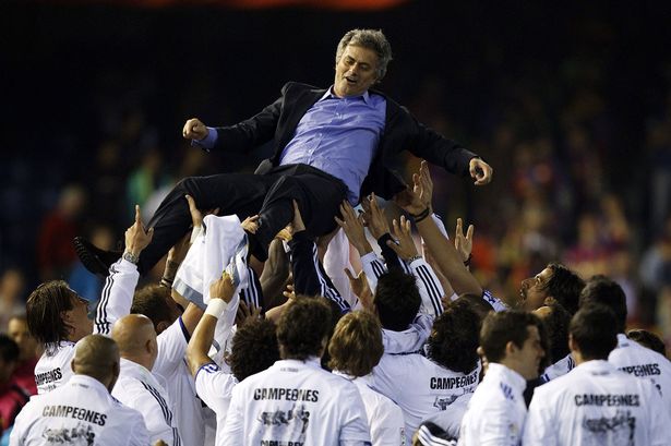 Rời AS Roma, Mourinho có thể tái ngộ với đội bóng vĩ đại nhất từng dẫn dắt