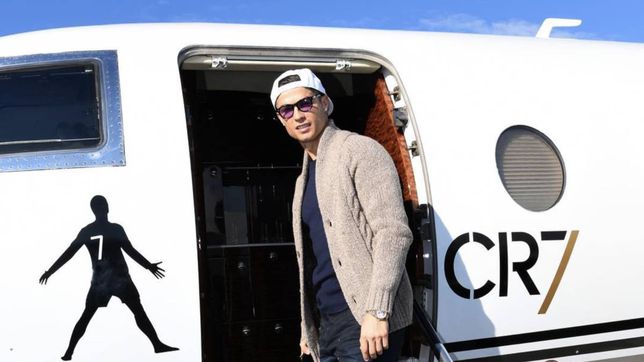 'Bật bãi' khỏi MU, Ronaldo tạo ra kỷ lục chưa từng có ở bến đỗ mới?