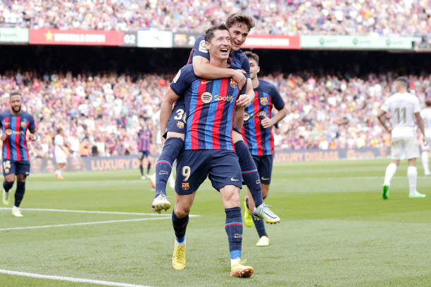 Chơi hơn người, Barca huỷ diệt Elche một cách nhàn nhã