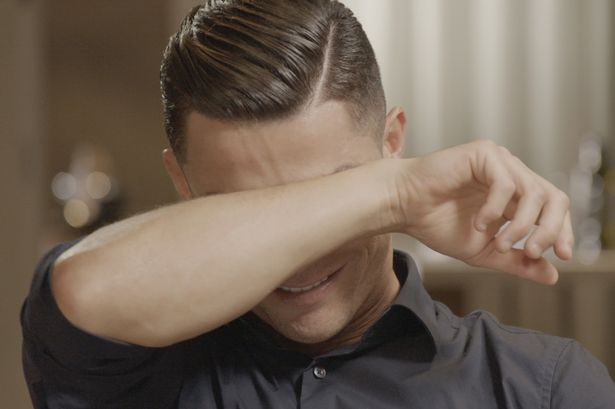 CĐV quốc tế nghĩ như thế nào về vụ Ronaldo công khai chỉ trích MU?