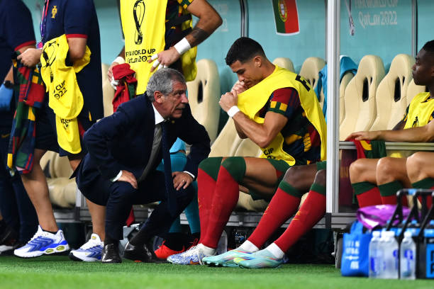 Ronaldo có 'ơn huệ cực lớn', buộc HLV Bồ Đào Nha phải miễn cưỡng sử dụng