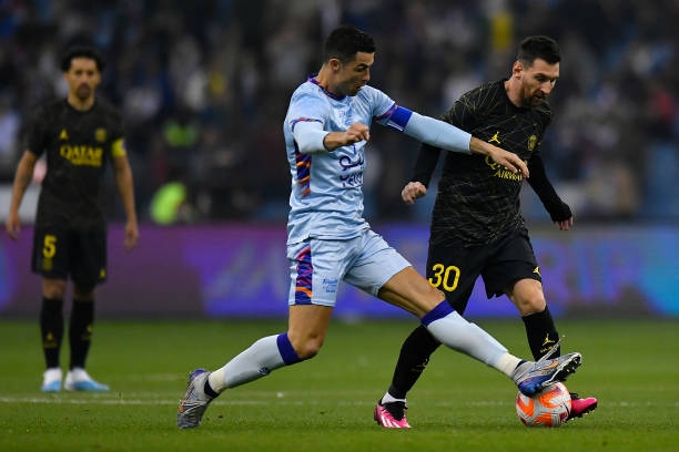 Rượt đuổi nghẹt thở, 'mưa' 9 bàn thắng trong ngày Ronaldo và Messi tái đấu