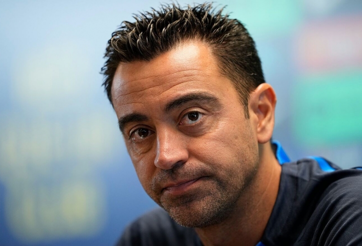 HLV Xavi chính thức lên tiếng về vụ Dani Alves đi 'bóc lịch'