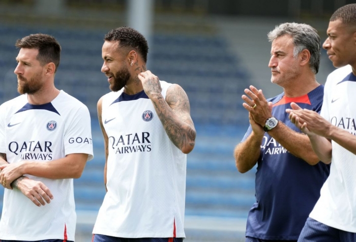 PSG rối như 'tơ vò' vì Lionel Messi