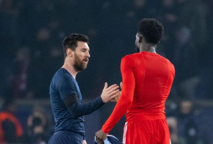 Man City tính chiêu mộ 'cơn lốc' từng khiến Messi 2 lần phơi áo