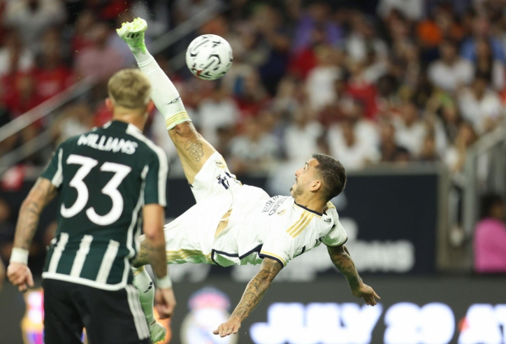 Siêu phẩm tân binh, Real Madrid khiến MU thua tâm phục khẩu phục