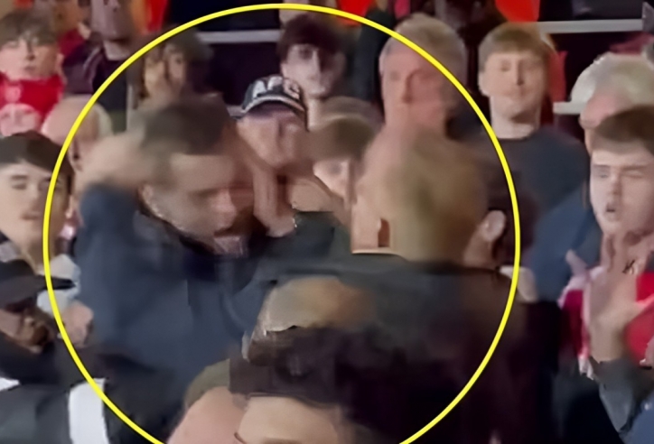 CĐV Bayern nhận cái kết đắng khi lẻn vào sân Emirates