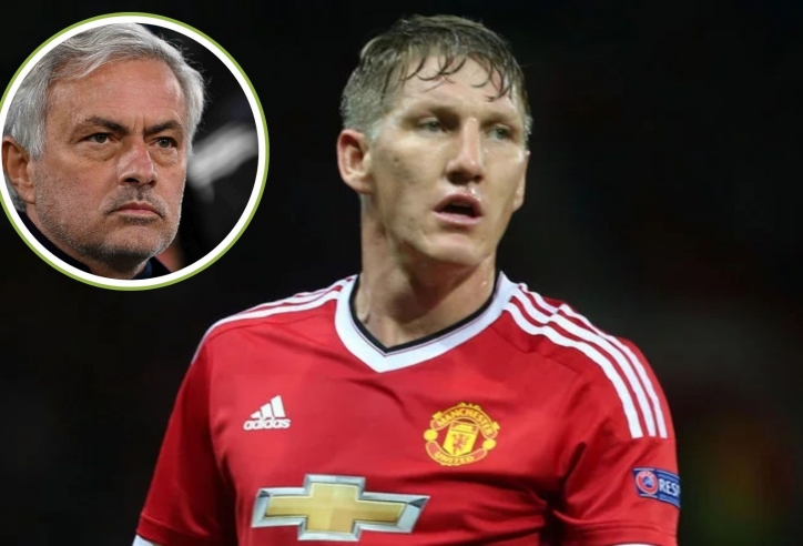 Schweinsteiger: 'Mourinho ép tôi tập cùng đội U16 MU'
