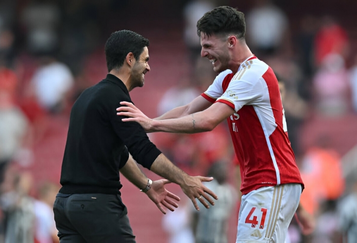 Arteta và học trò 'mâu thuẫn' khi được hỏi về Man City