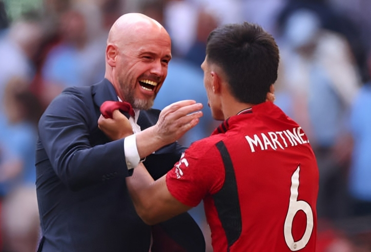 Ten Hag thử nghiệm, để 'trò cưng' đá trái sở trường mùa tới?