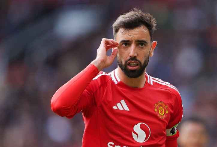 MU bị chê nhỏ bé vì 'điều kỳ lạ' với Bruno Fernandes