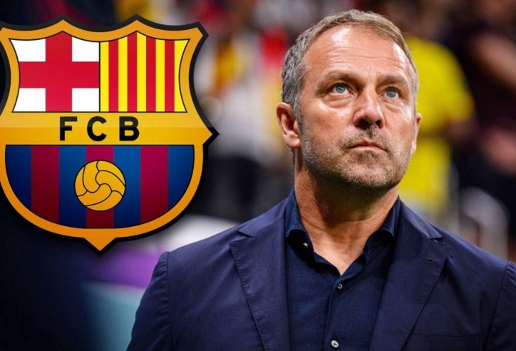 HLV Hansi Flick bị cấm chỉ đạo tại Champions League