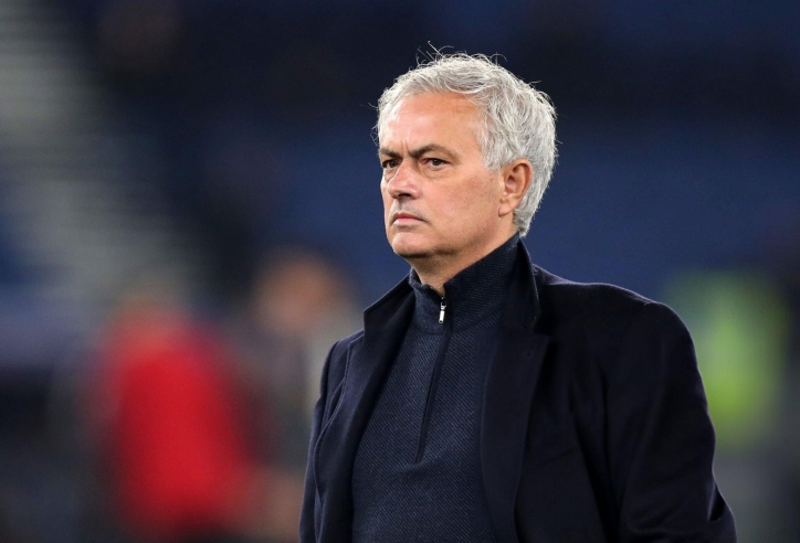 Mourinho tái xuất Ngoại hạng Anh, dẫn đội dự cúp châu Âu