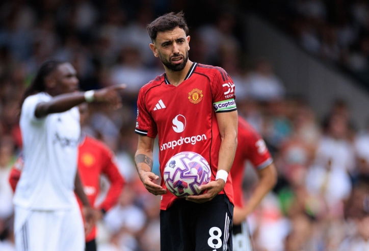 Bruno trượt 11m, MU hòa thất vọng Fulham