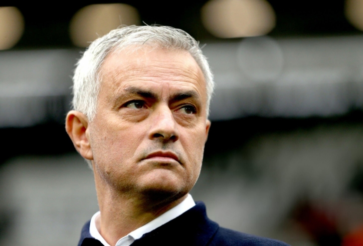 Tái xuất Ngoại hạng Anh, Mourinho được 'mời' dẫn dắt đội bóng London