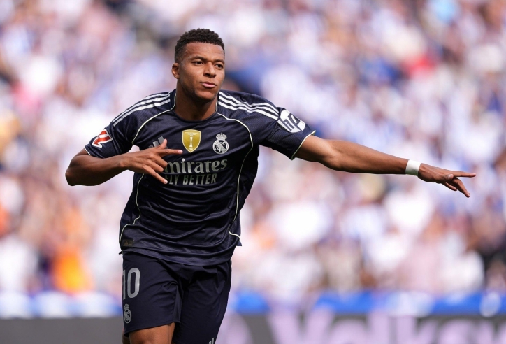Trực tiếp Real Sociedad 0-1 Real Madrid: Thẻ đỏ tai hại