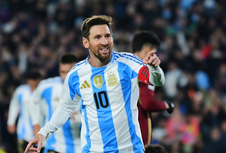 Rõ thời điểm Messi cán mốc 900 bàn thắng
