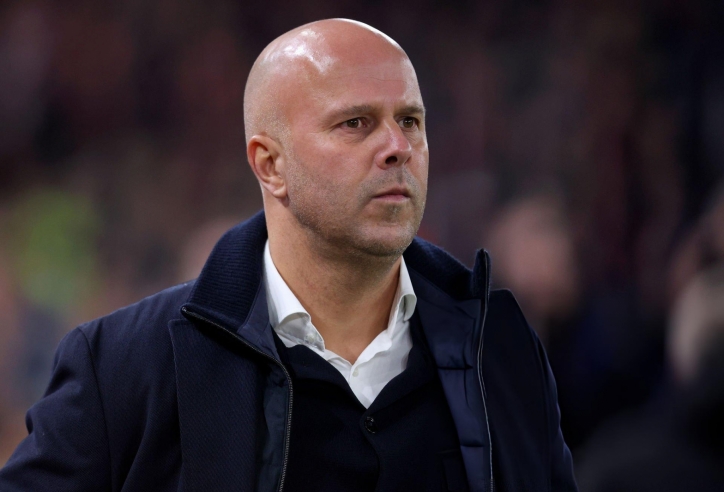 Liverpool thua PSV, Slot nói thẳng khả năng bị sa thải