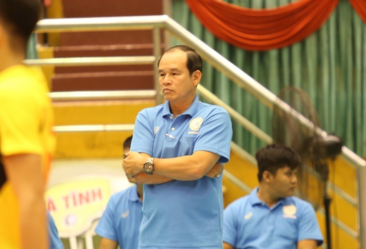 HLV Thái Quang Lai bất ngờ 'bỏ' Hà Tĩnh, quay trở về Khánh Hòa