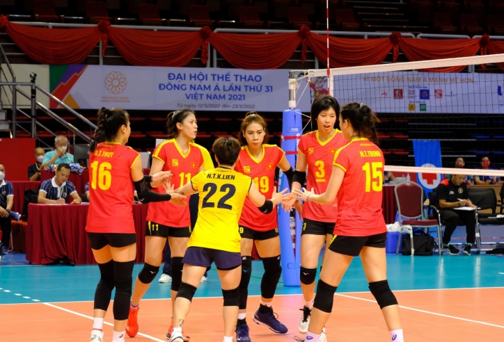 Tuyển bóng chuyền nữ Việt Nam lại 'trục trặc' trước thềm AVC Cup 2022