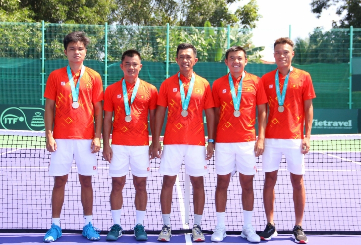 Tuyển quần vợt Việt Nam giành ngôi á quân Davis Cup 2022