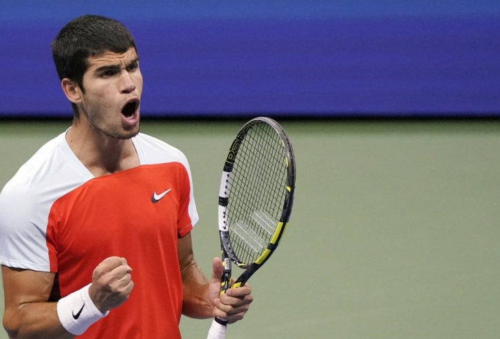 'Tiểu Nadal' Alcaraz lập vô số kỷ lục sau khi vô địch US Open 2022