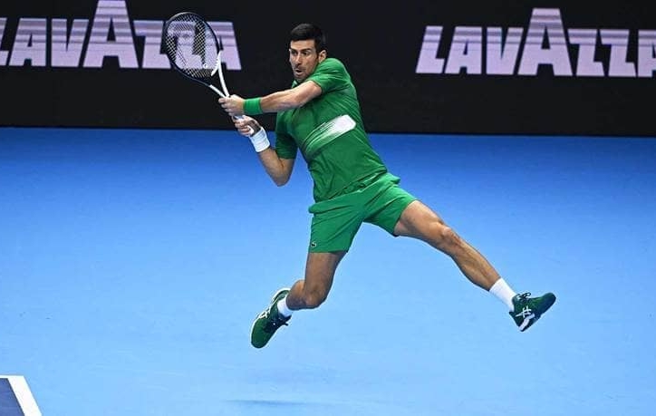 Vượt qua loạt tie-break cân não, Djokovic vào chung kết ATP Finals 2022