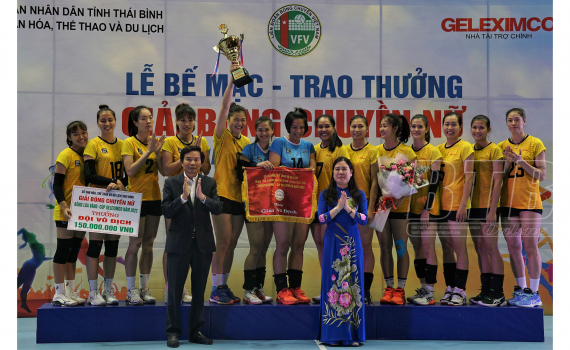 Tin thể thao 26/11: Nhà vô địch giải bóng chuyền nữ Cúp Bông lúa vàng lộ diện