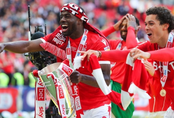 Nottingham Forest thăng hạng: Sự trở lại của một tượng đài
