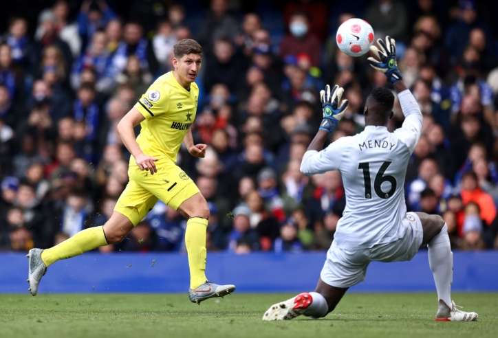 Chelsea thua 1-4 trên sân nhà trước Brentford