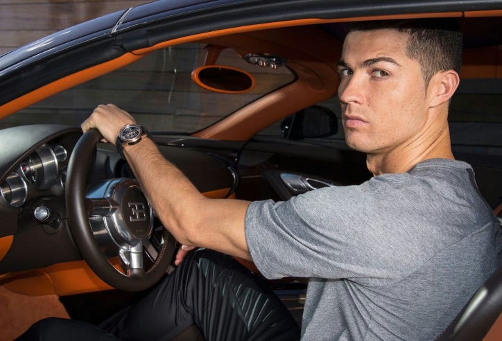 Lộ điểm đến dàn siêu xe, Ronaldo trở lại đội bóng cũ?