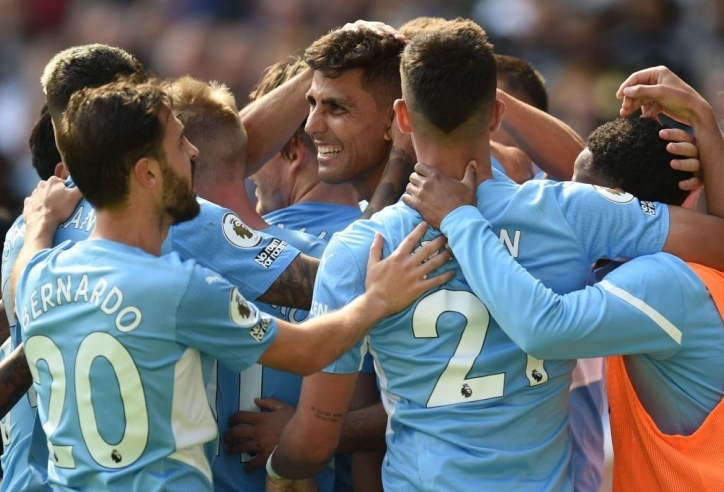 Man City hủy diệt Arsenal trong cơn mưa bàn thắng
