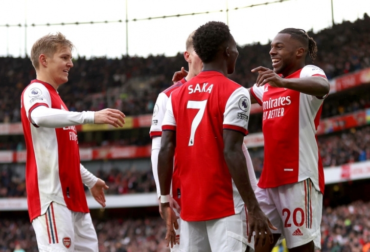Arsenal san bằng điểm số với top 4 sau trận thắng Newcastle