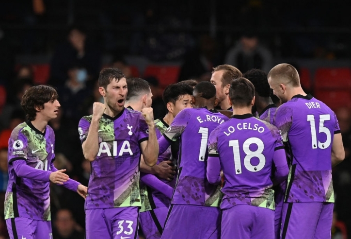 Tottenham giành 3 điểm đầy kịch tính trên sân của Watford