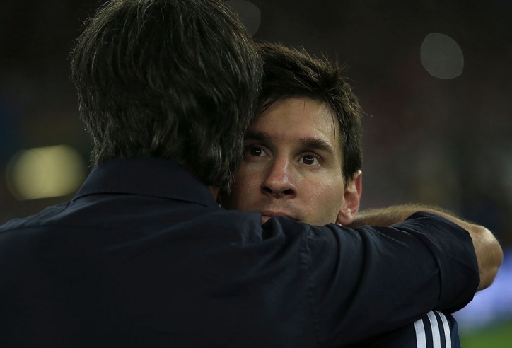 Không phải Zidane, PSG bổ nhiệm ‘kẻ gieo sầu cho Messi’ thay Pochettino?