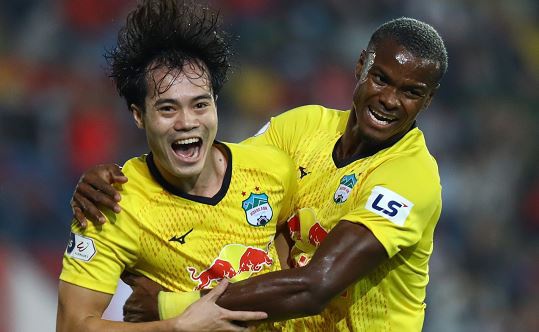 VIDEO: Văn Toàn lập công, lọt vào top 5 Siêu phẩm V-League 2021