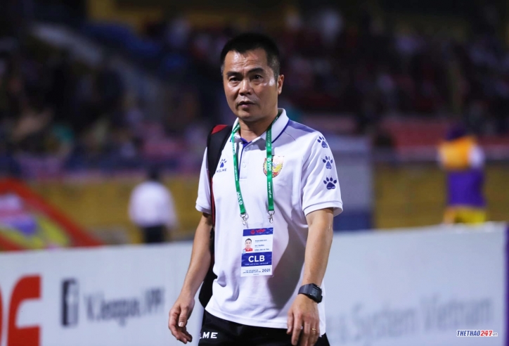 HLV Phạm Minh Đức: 'Không hiểu sao vận của tôi lại tối như thế'