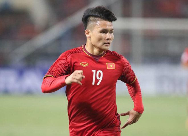 HLV Park Hang Seo lo lắng về Quang Hải?