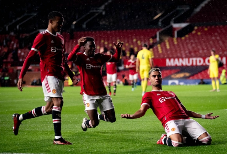 'Huyền thoại Tiki-taka' lập siêu phẩm cho MU sau pha bỏ lỡ của Lingard