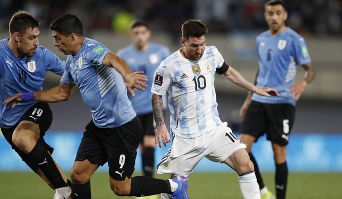 Messi khen ngợi tầm quan trọng của ngôi sao Ngoại hạng Anh