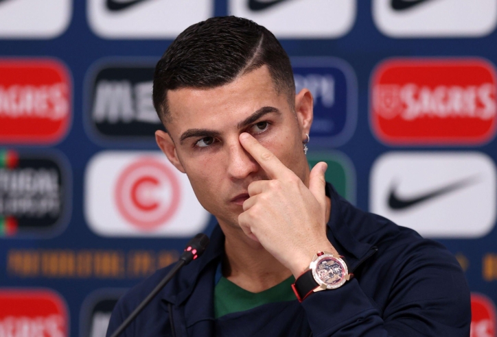 Ronaldo gây bất ngờ với tuyên bố sau khi bị MU cắt hợp đồng